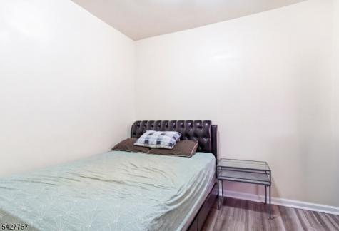 204 Parkhurst Street Newark NJ 07114