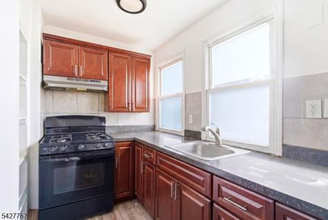 204 Parkhurst Street Newark NJ 07114