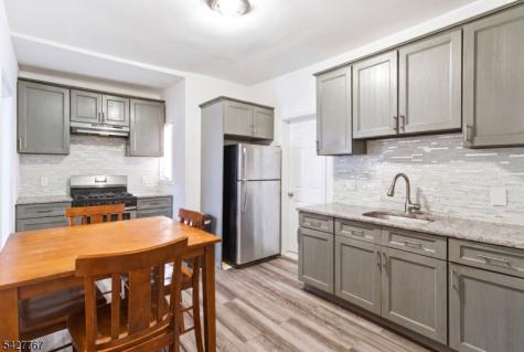 204 Parkhurst Street Newark NJ 07114
