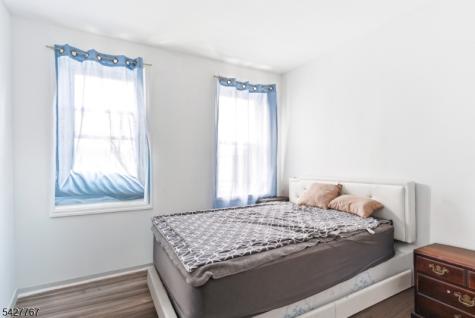 204 Parkhurst Street Newark NJ 07114