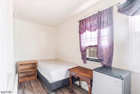 204 Parkhurst Street Newark NJ 07114