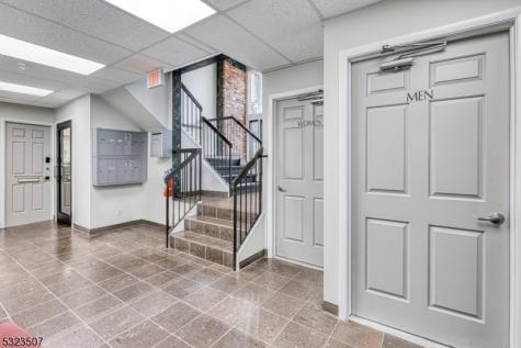 385 Clinton Avenue Wyckoff NJ 07481