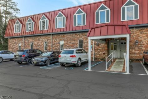 385 Clinton Avenue Wyckoff NJ 07481