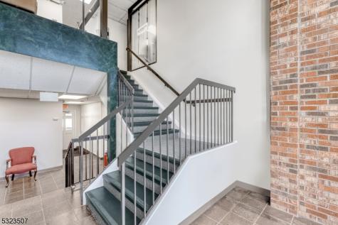 385 Clinton Avenue Wyckoff NJ 07481