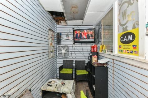 734 Grove Street Irvington NJ 07111