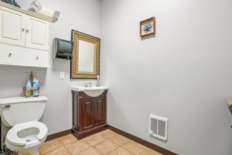 931 Amboy Avenue Edison NJ 08837
