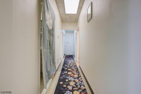 27 Mountain Boulevard Suite 7 Warren NJ 07059