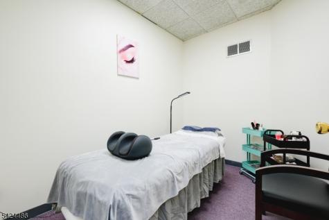 27 Mountain Boulevard Suite 7 Warren NJ 07059