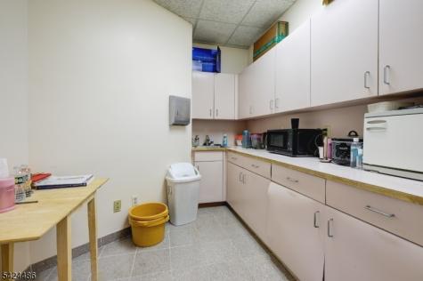 27 Mountain Boulevard Suite 7 Warren NJ 07059