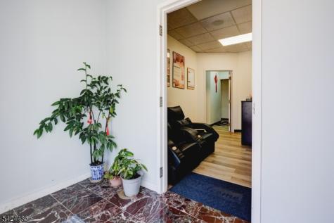27 Mountain Boulevard Suite 7 Warren NJ 07059