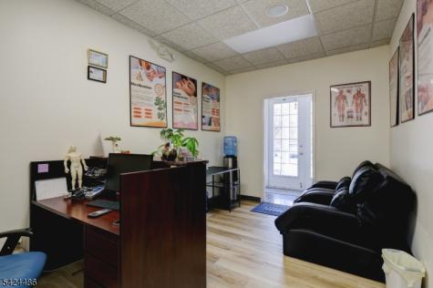 27 Mountain Boulevard Suite 7 Warren NJ 07059