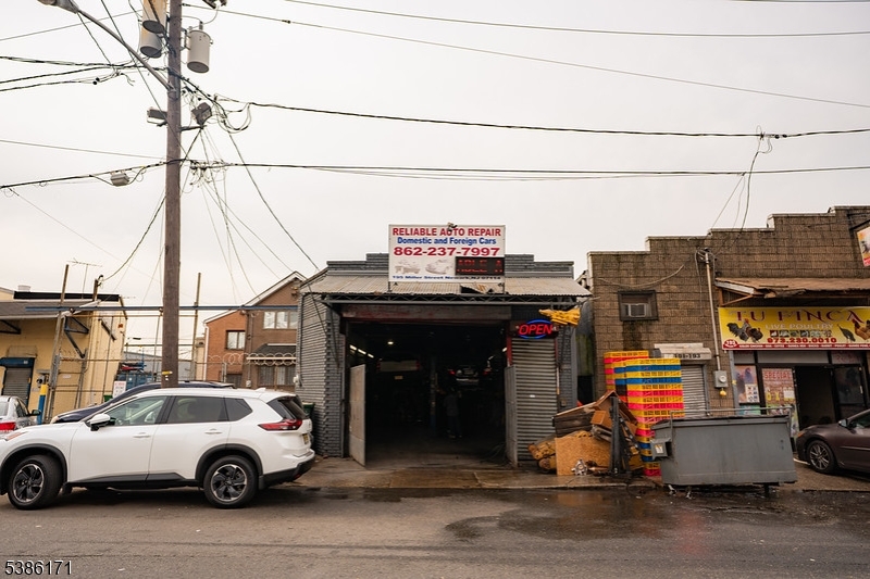 195 Miller Street Newark NJ 07114