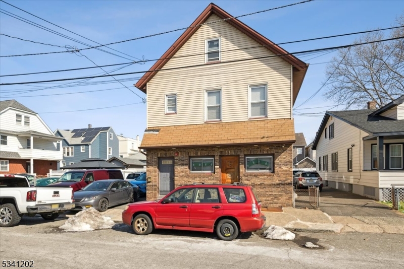 77 Maple Avenue Wallington NJ 07057
