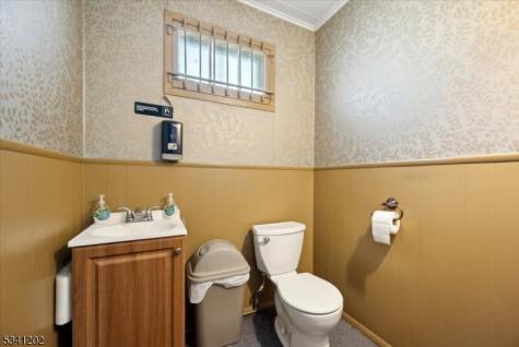77 Maple Avenue Wallington NJ 07057