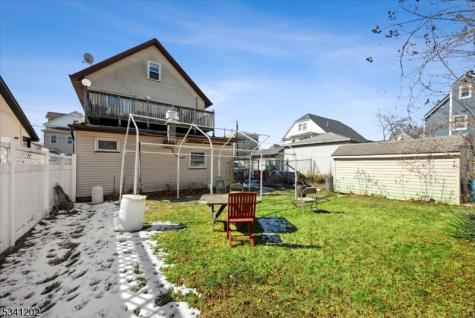 77 Maple Avenue Wallington NJ 07057