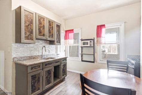 51 Richards Street Newark NJ 07105