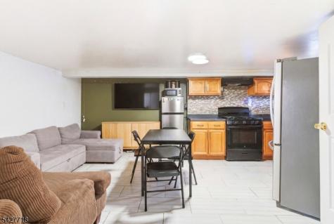 51 Richards Street Newark NJ 07105