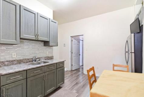 51 Richards Street Newark NJ 07105