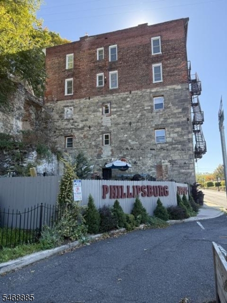 30 N Main Street Phillipsburg NJ 08865