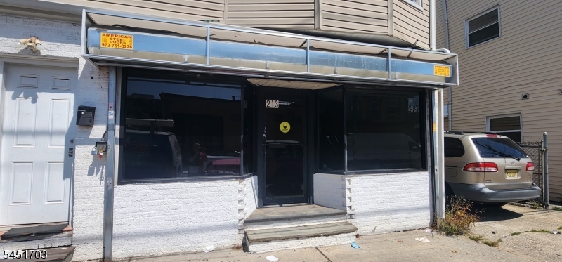 213 21ST Avenue Paterson NJ 07501