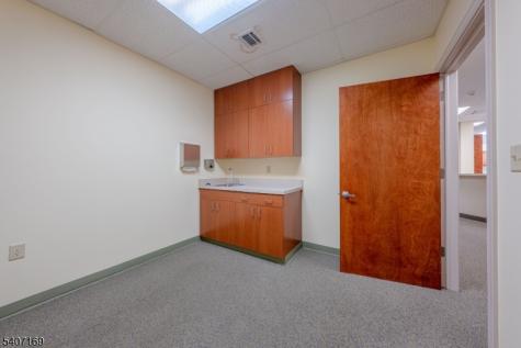 1000 Coventry Drive Lopatcong NJ 08865
