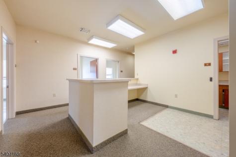 1000 Coventry Drive Lopatcong NJ 08865