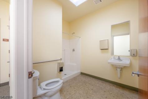 1000 Coventry Drive Lopatcong NJ 08865