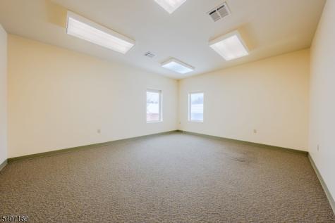 1000 Coventry Drive Lopatcong NJ 08865