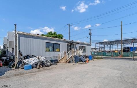 216 S 1st Street Elizabeth NJ 07206