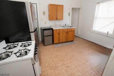 83 Jay Street Newark NJ 07103