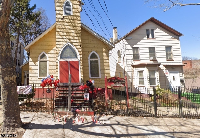 17 Alexander Street Newark NJ 07106