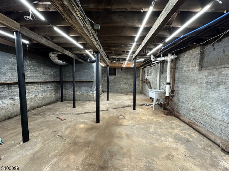 504 Springfield Avenue Newark NJ 07103