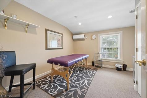 6 Leigh Street Clinton NJ 08809