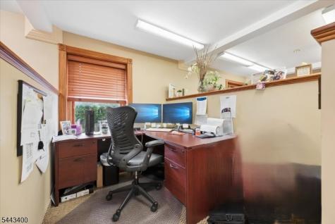 6 Leigh Street Clinton NJ 08809