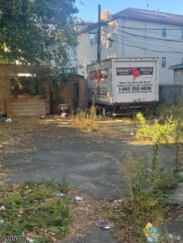 61 Lincoln Street East Orange NJ 07017