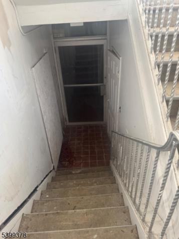 61 Lincoln Street East Orange NJ 07017