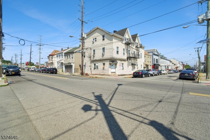 196 Beech Street Paterson NJ 07501