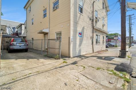 196 Beech Street Paterson NJ 07501