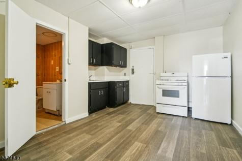196 Beech Street Paterson NJ 07501