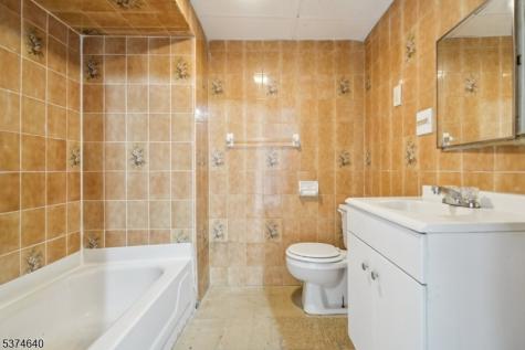 196 Beech Street Paterson NJ 07501