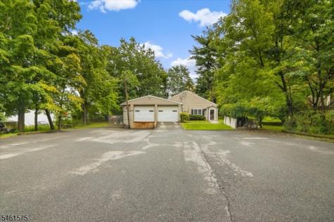 113 Harrison Avenue Roseland NJ 07068