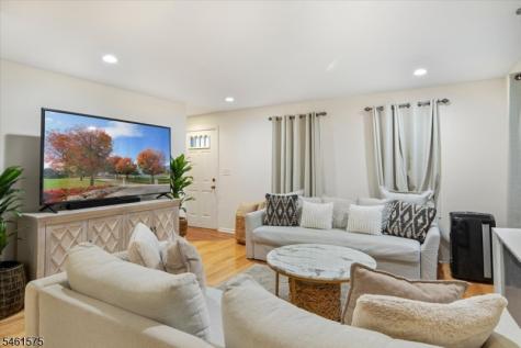 113 Harrison Avenue Roseland NJ 07068