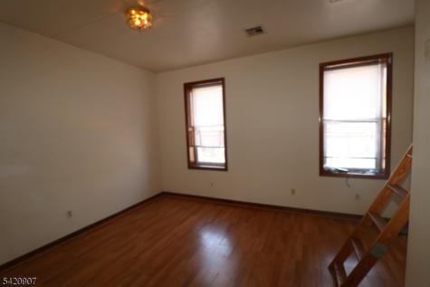 294 Park Avenue Newark NJ 07107