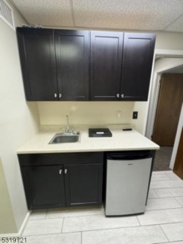 1124 RT202B1 Raritan NJ 08869