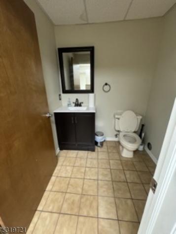 1124 RT202B1 Raritan NJ 08869