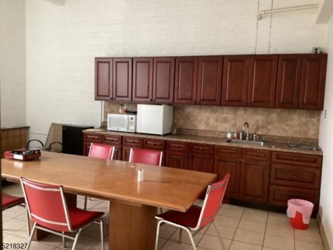 41 Governor Street Paterson NJ 07501
