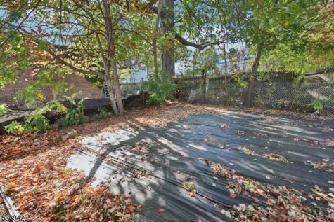 41 N Clinton Street East Orange NJ 07017