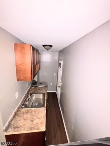 94 Dodd Street East Orange NJ 07017