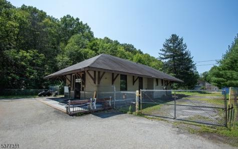 48 Hope Road Blairstown NJ 07825