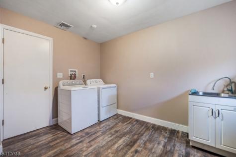 243 Main Street New Milford NJ 07646